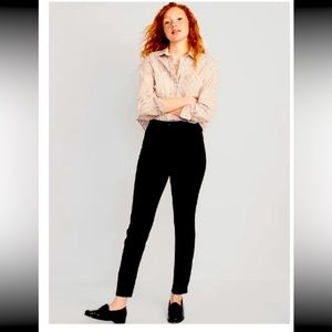 Old Navy High Waisted Wow Straight Black Jeans |10 Short